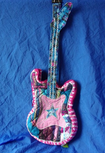 Sassy Pet Sacks by Douglas Guitar Bag w/ Strap Quilted Look Zippered Closure HTF