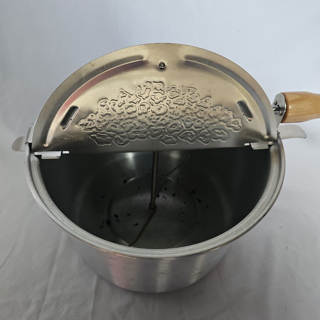 Whirley Pop stove top popcorn maker handcrank