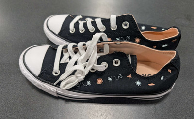 Converse Women's Chuck Taylor All Star Lift Sneakers, Black, M 5.5/ W 7.5 -NEW