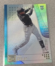 2020 Panini Chronicles Status Baseball Base Card Luis Robert #20 Rookie Card