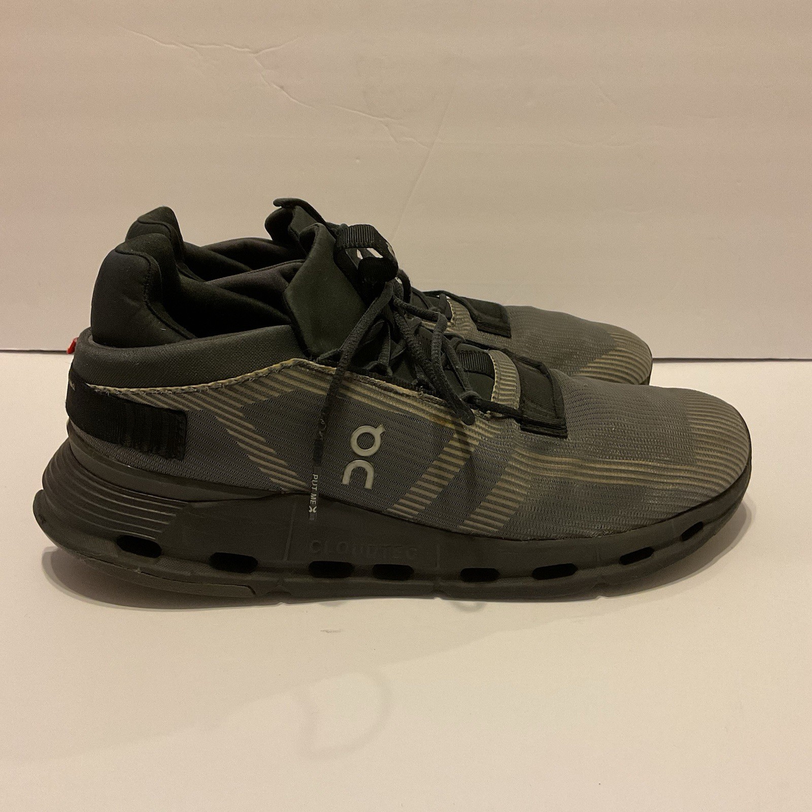 On Cloud On Running Cludnova Void Eclipse Undyed … - image 1