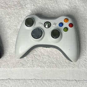 Microsoft Xbox 360 Console w/ 2 Controllers & Cables 16GB Hard Drive - Tested!