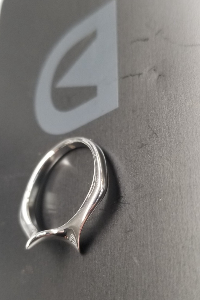 Defender Ring Wave Ring sz 9 - image 2