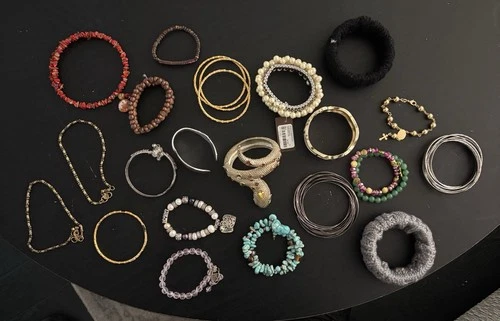 Vintage Jewelry Lot - 22 Bracelets - Costume Jewelry NO RESERVE