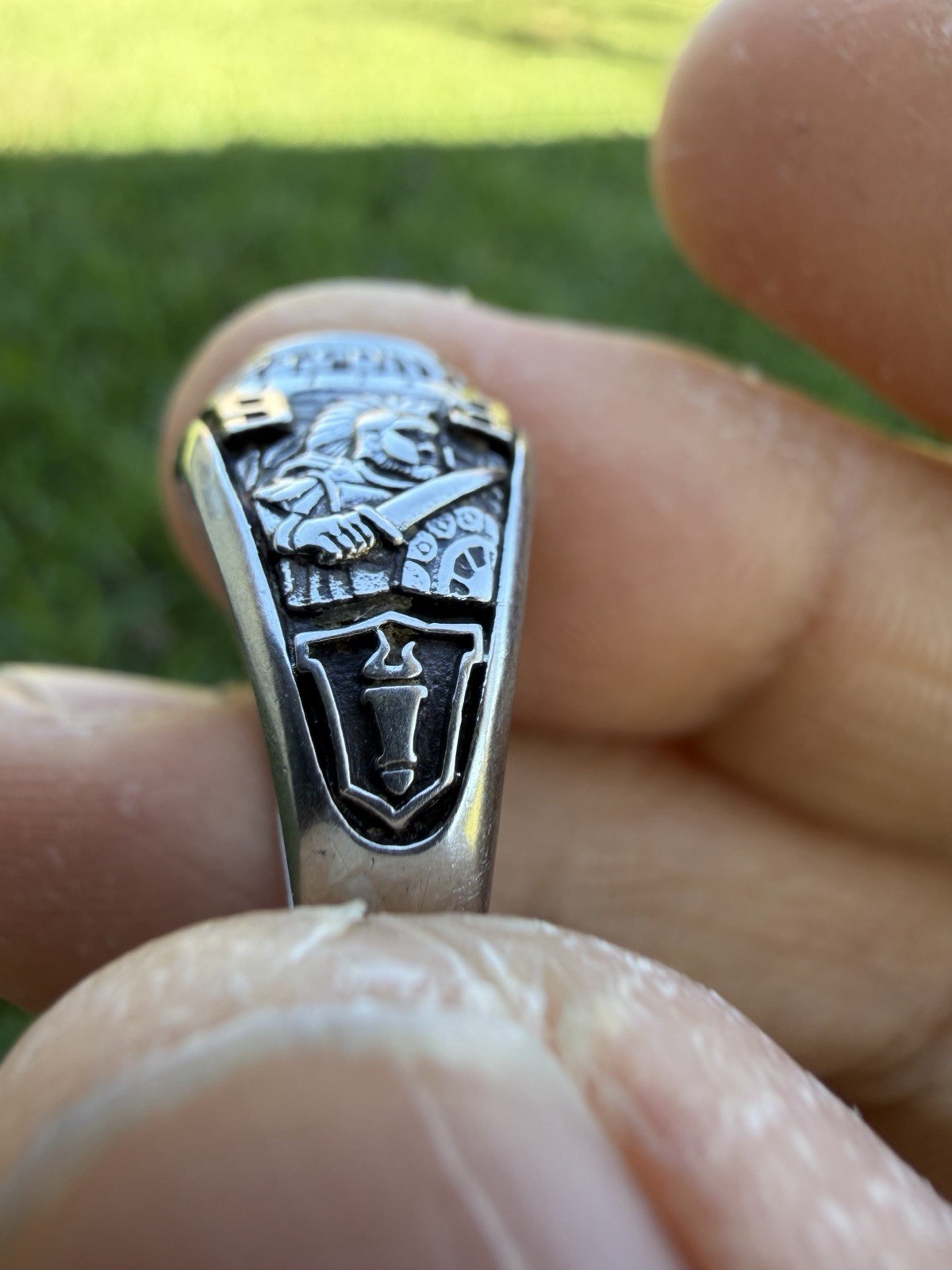 Johnstown Area Uo Tech Class Ring - image 2