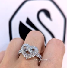 New 100% Authentic SWAROVSKI White Crystal Heart Matrix Ring 5648292 5648293
