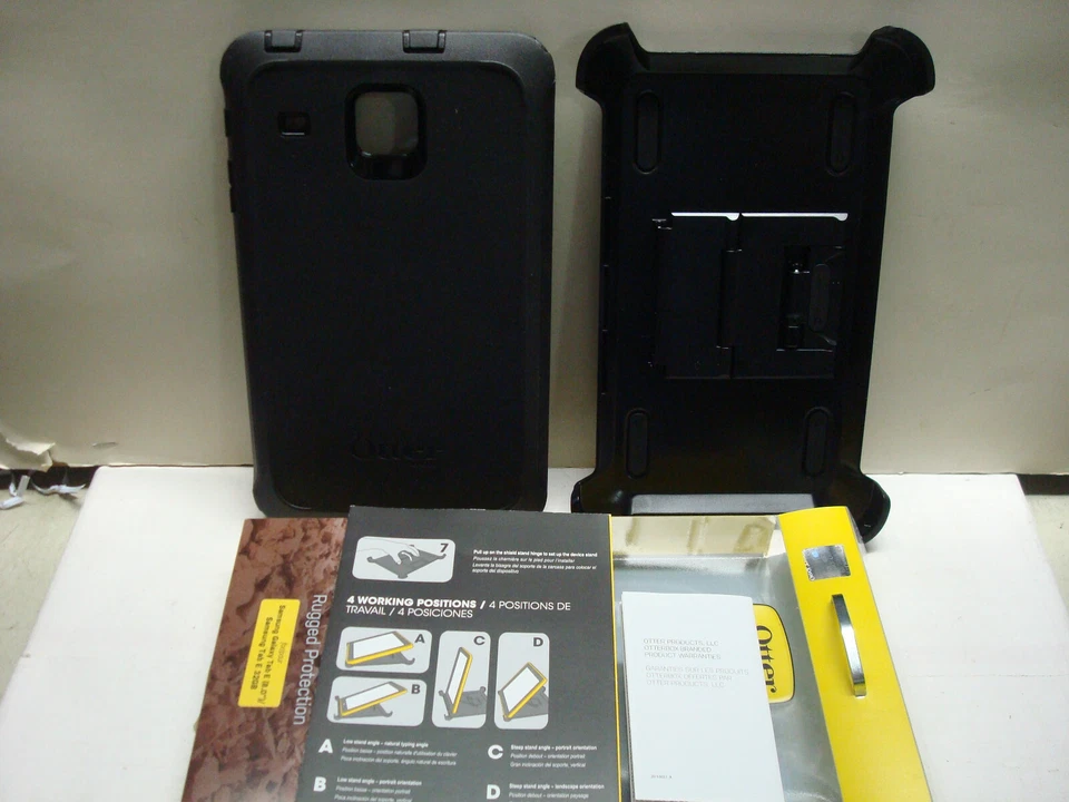 OtterBox Defender Series Rugged Protection Case Samsung Tab E 8". NEW. Open box - Image 2 of 3