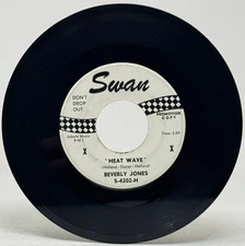 Beverly Jones Heat Wave / Hear You Talking 1965 Swan Promo 45