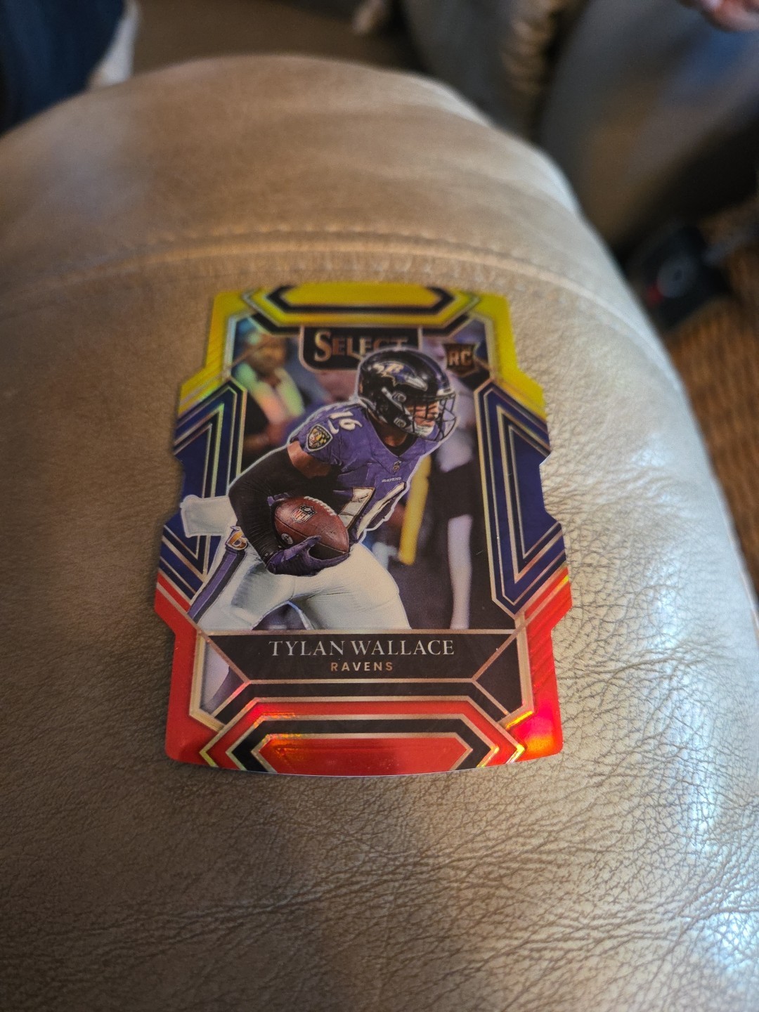 Tylan Wallace Panini Select #278 Red/Yellow Die Cut