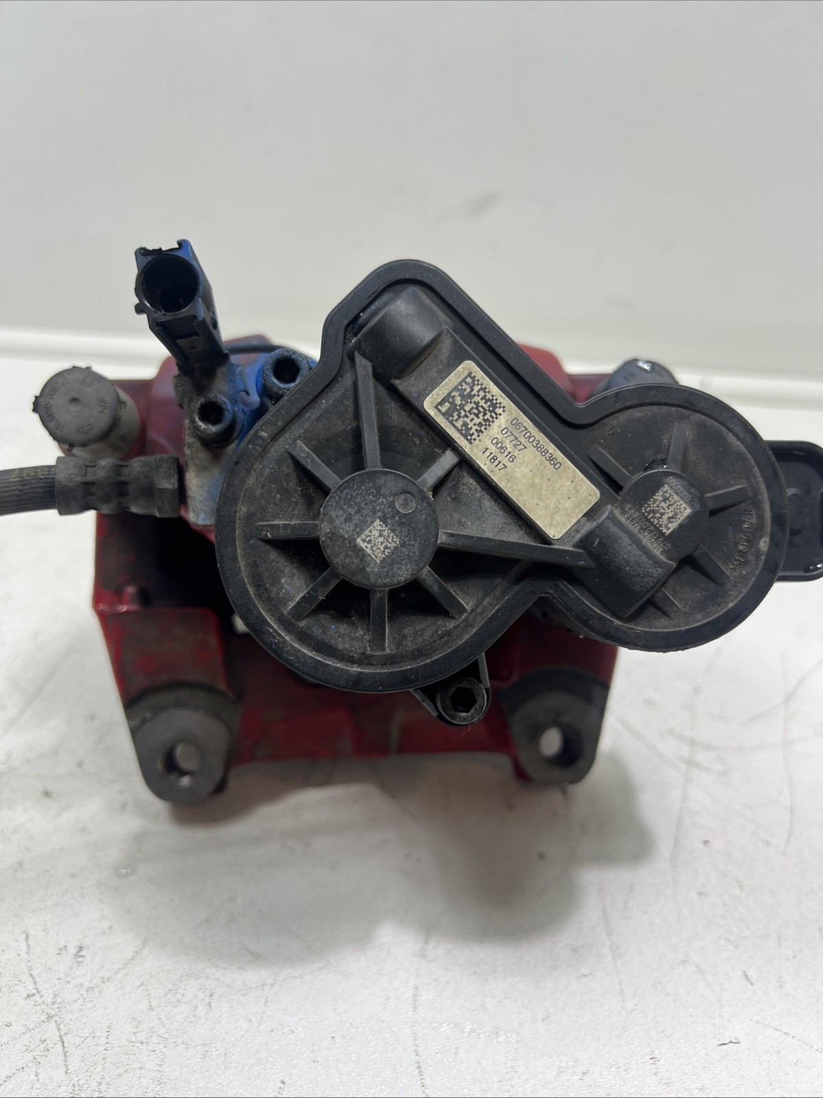 2017-2020 MASERATI LEVANTE REAR LEFT DRIVER SIDE BRAKE CALIPER OEM 🚗 *60K*