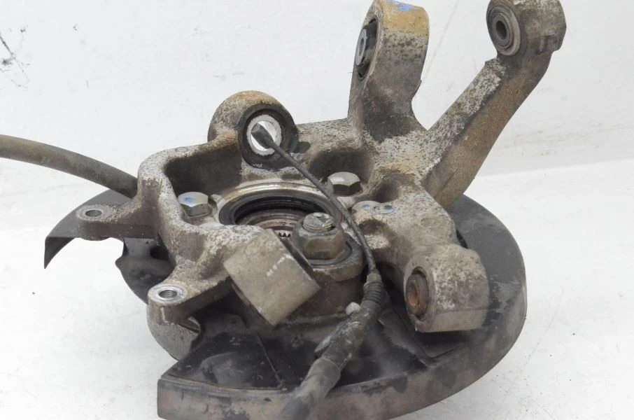 1991-1996 Nissan 300ZX Z32 2+2 Driver Left Rear Spindle Assembly - Image 2 of 4