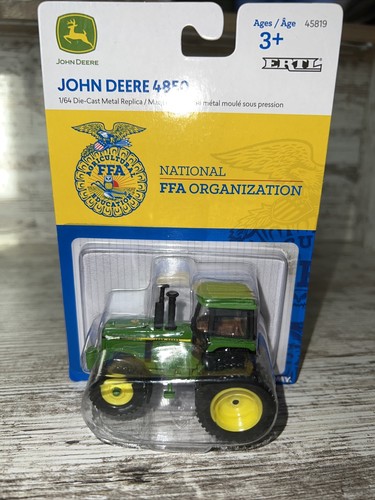 Trattore John Deere 4850 scala 1/64 con cabina FFA organizzazione Ertl pressofuso