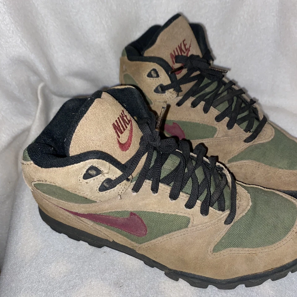 De Colección Nike ACG Caldera Años 90 Gamuza Botas de Senderismo RARAS Marrón Ciruela Swoosh Para Mujer 9 Foto 3 de 4