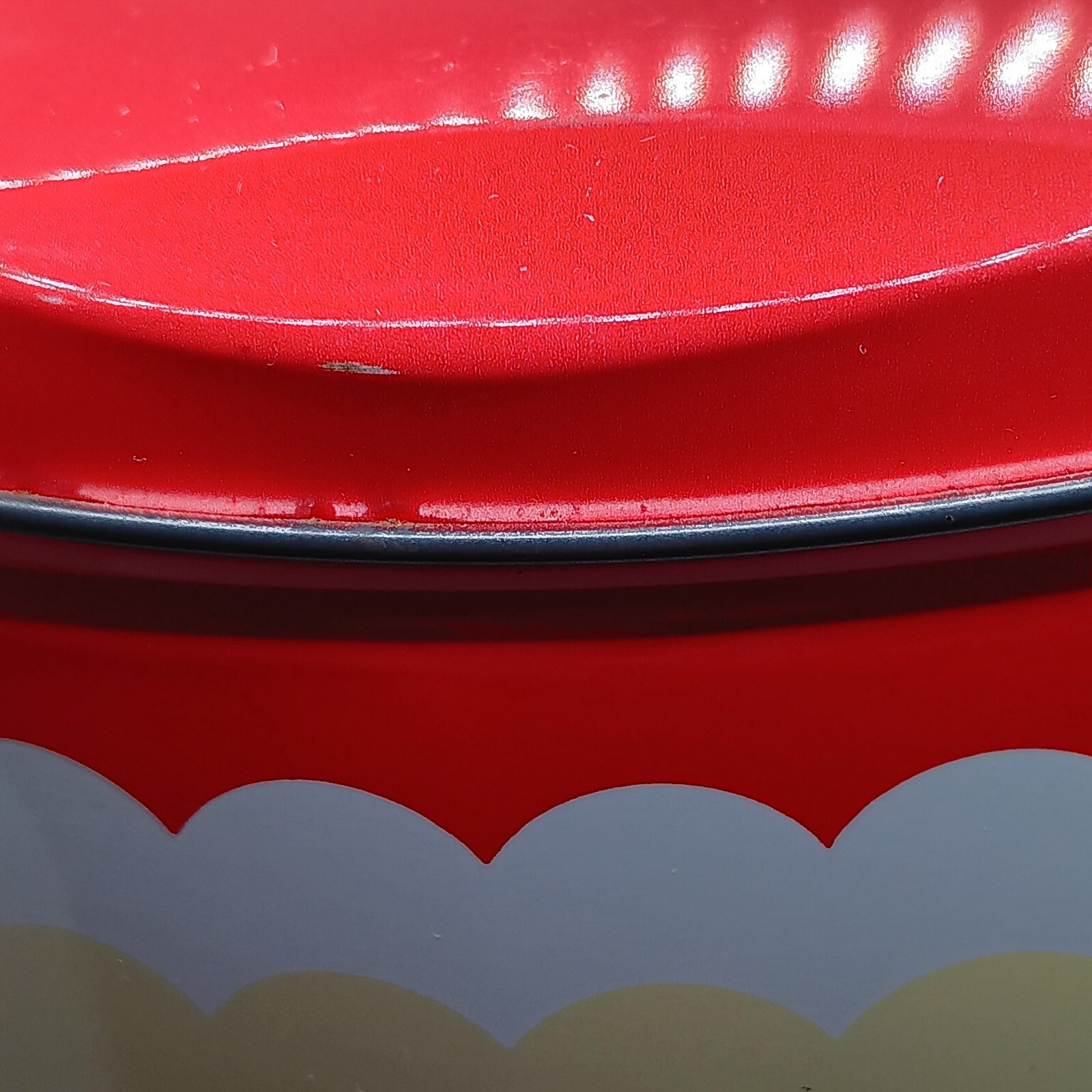 Sterzing’s Potato Chip Tin with Lid Burlington Iowa Large Metal Can 9