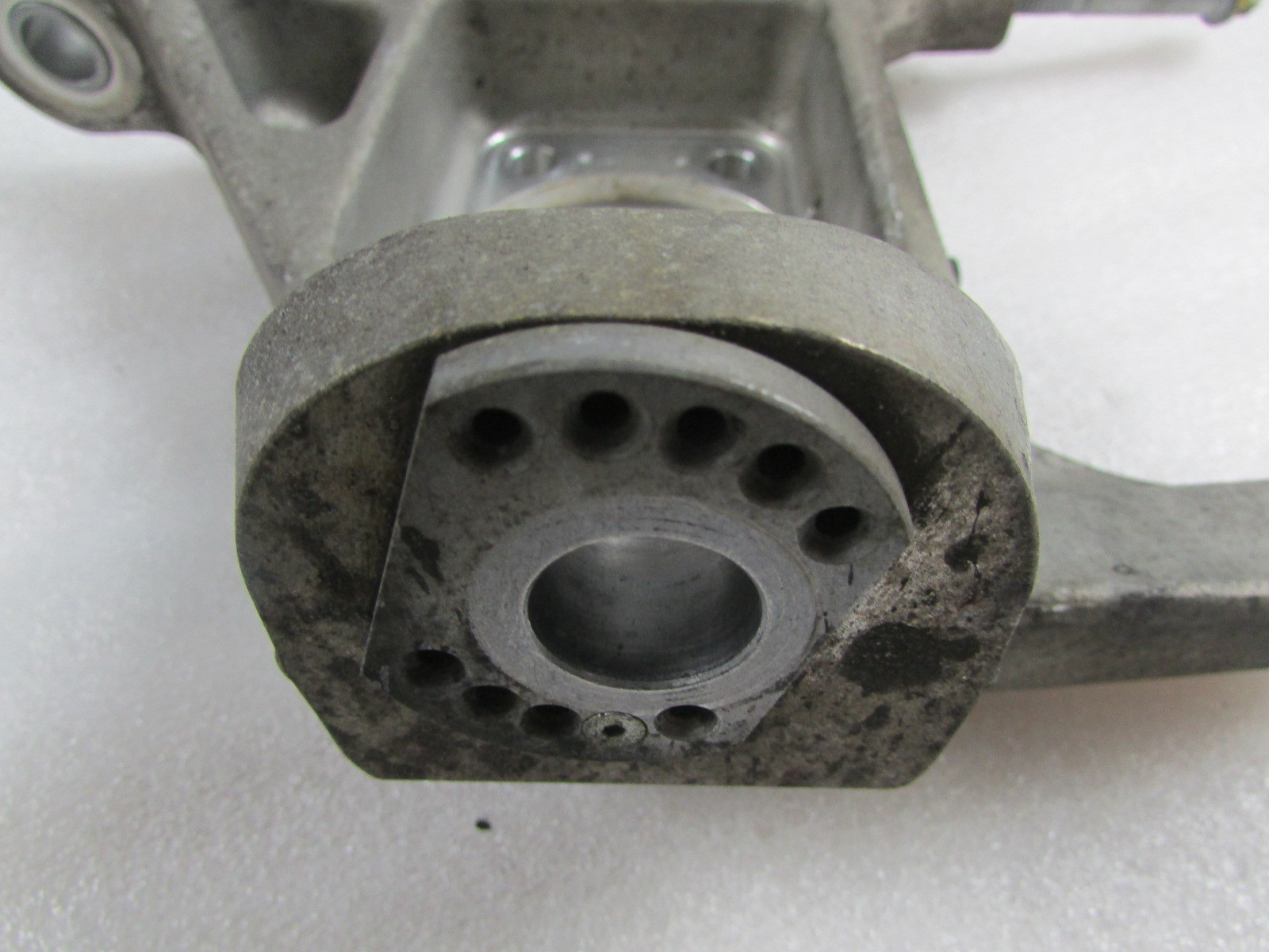 McLaren MP4-12C, LH, Left Front Knuckle/ Upright W/O Hub, P/N 11B0033CP01