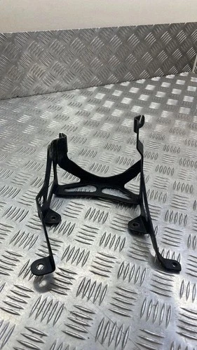 Support de pompe de direction assistée