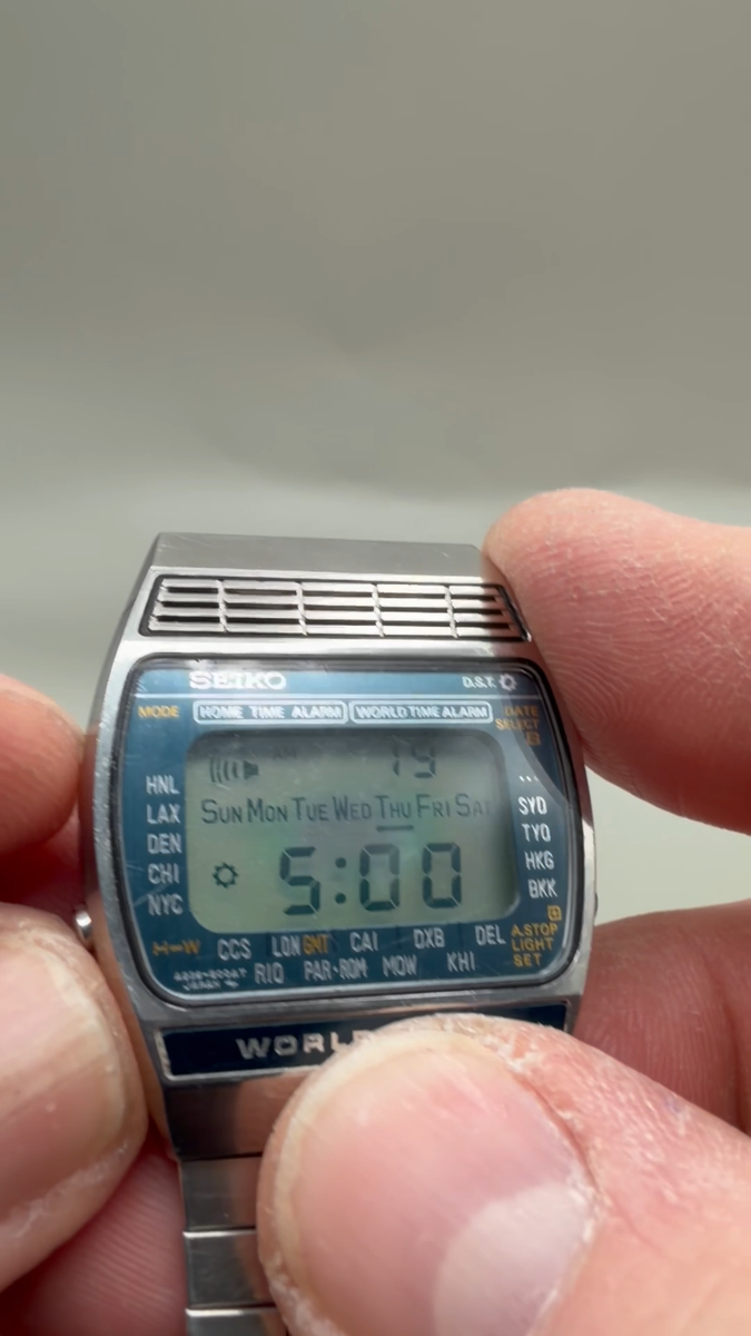 時計 SEIKO WORLD TIME A239-502A SEIKO - A239-502A - WorldTime - Vintage Digital Watch - Digital