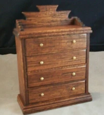 DOLLHOUSE ARTISAN MICHAEL MORTIMER 16TH CENTURY OAK CHEST OF DRAWERS 1" MINT