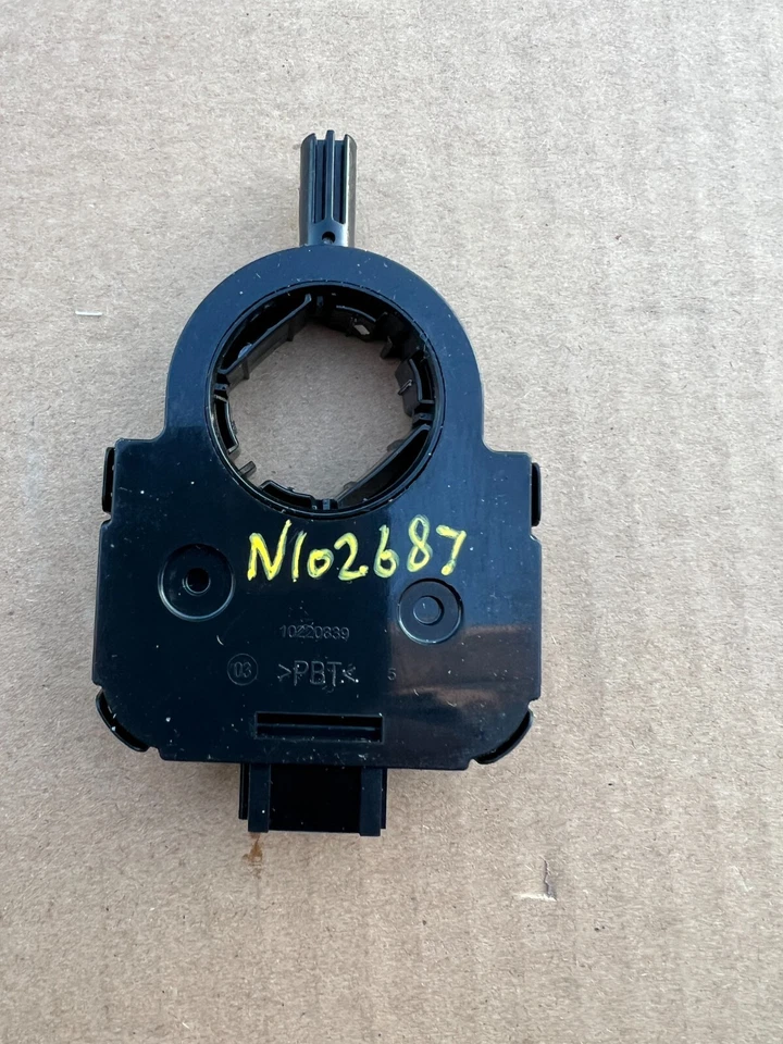 Chevrolet Express 3500 2019 sensor de ángulo de dirección OEM P13590209 Foto 4 de 4