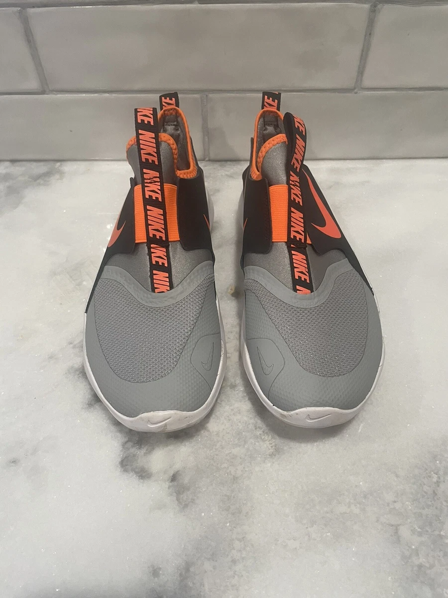 Slip on nikes for boys shop