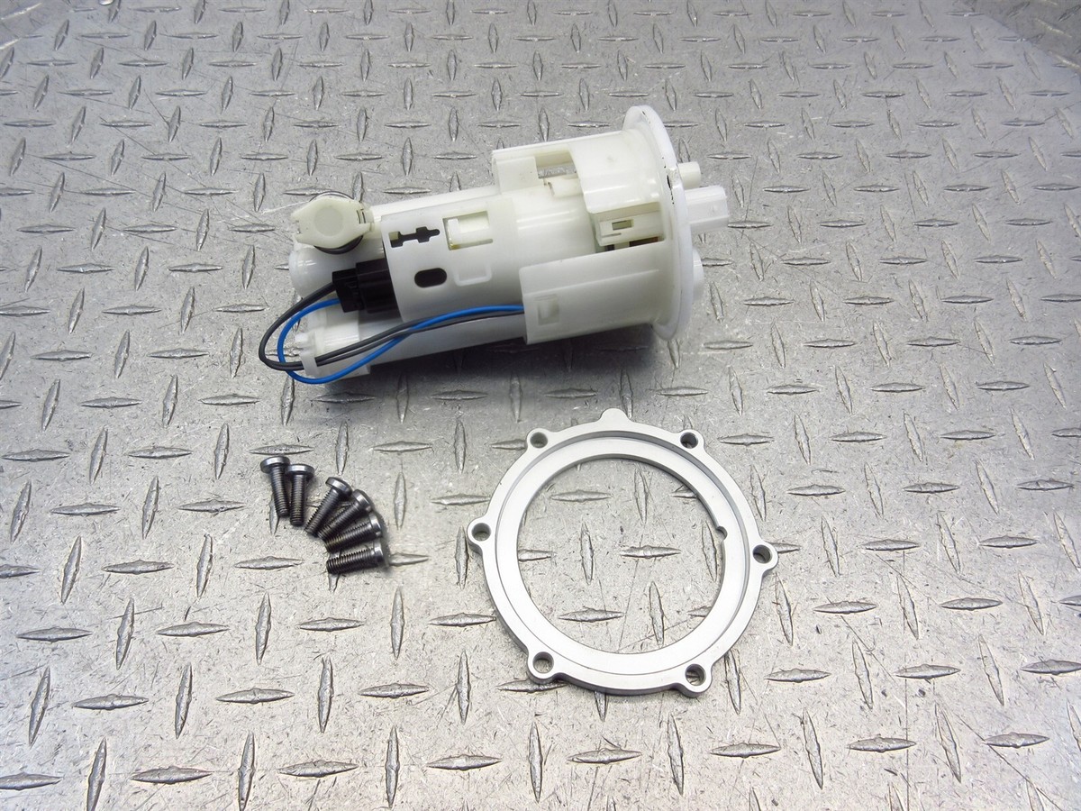 15 Triumph Tiger XRX 800 Gas Fuel Pump 2400735 for sale