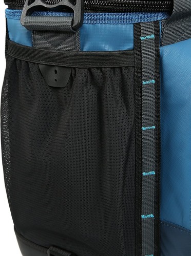 16 Can Portable Cooler with Deep Freeze Insulation - Essential for Outdoor Fun - Picture 9 of 11