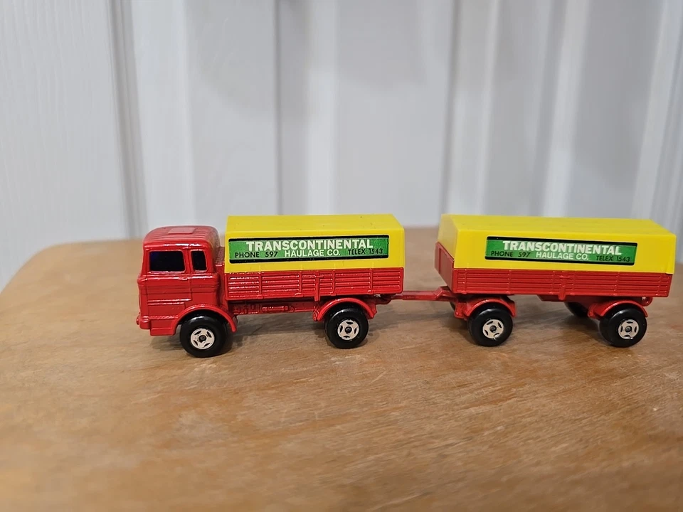 Vintage Matchbox Two Pack TP-1 Red Transcontinental Mercedes Truck/Trailer - Image 2 of 4