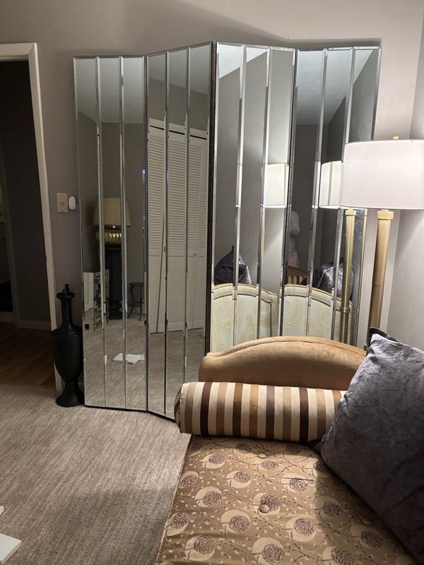 Henredon Four-Panel Beveled Mirror Room Divider