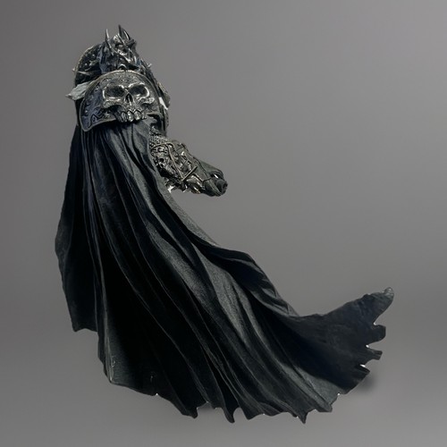 World Of Warcraft DC Collector Loose Figure Arthas Menethil The Lich King. - Picture 9 of 10