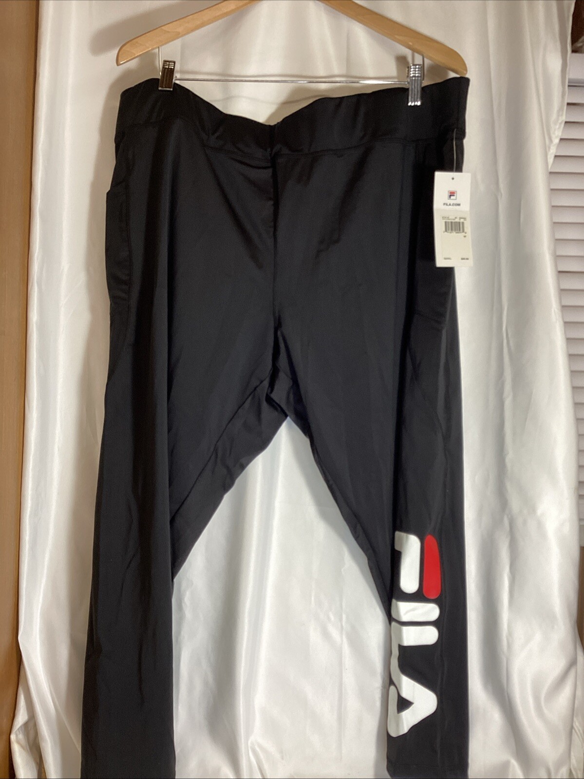 leggings sportivi fila neri taglia 4x nuovi con etichette tasche