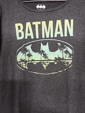 Batman Logo T-Shirt Palm Trees Women's T-Shirt Medium Charcoal  Color Excellent 