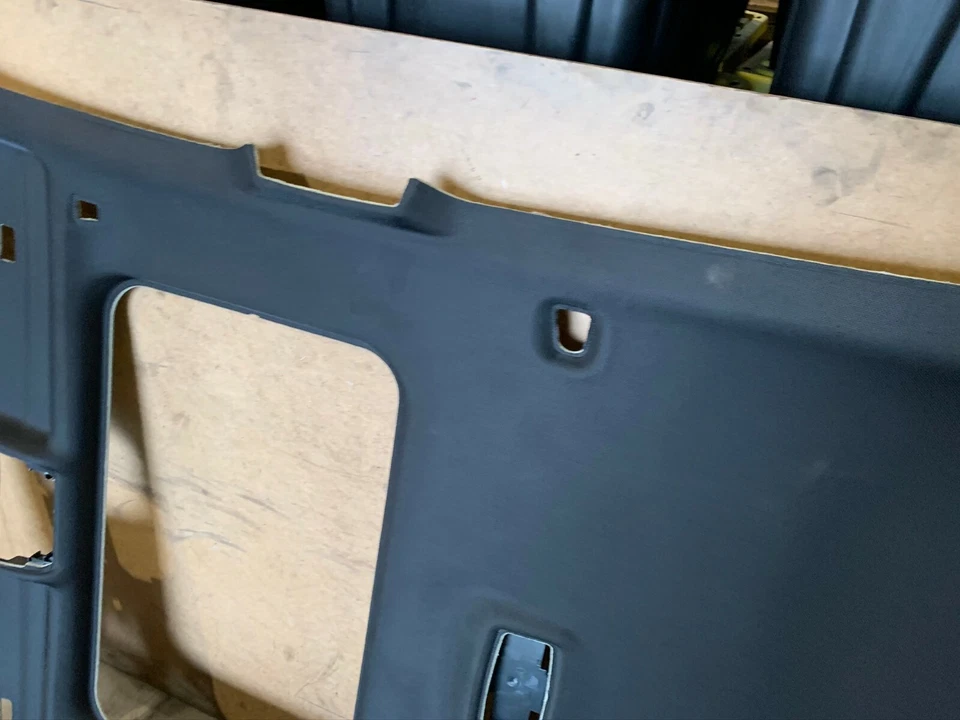 BMW F36 GRAN COUPE PAINEL DE COBERTURA FORRO SUPERIOR MTECH SPORT PRETO FABRICANTE DE EQUIPAMENTO ORIGINAL 44K - Imagem 3 de 4