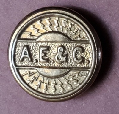 Bb A.E.&C. AURORA ELGIN & CHICAGO RAILROAD UNIFORM KNOPF klein vergoldet