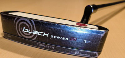 Odyssey Black Series 1 Blade Putter Tungsten Rechtshändig Stahl Schwarz Weiß