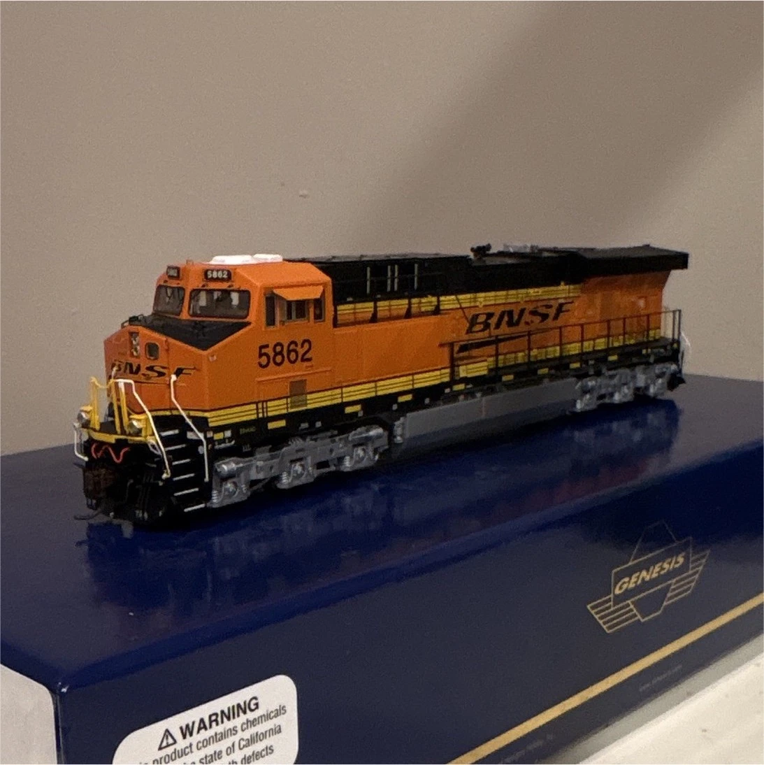 Athearn BNSF Railway Ready to Go/Pre-built HO Model Railroad