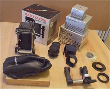 Minty Mamiya C220 Body w/ 80mm f/2.8 Blue Dot Lens, Paramender, Lens Hood  Case