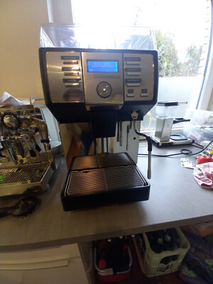 Kaffeevollautomat Nuova Simonelli Prontobar 2 Mahlwerke defekt