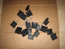 Heki 2 Dachfenster Heki 3 Dachfenster Montagebock  Einbauklammern schwarz 32-39