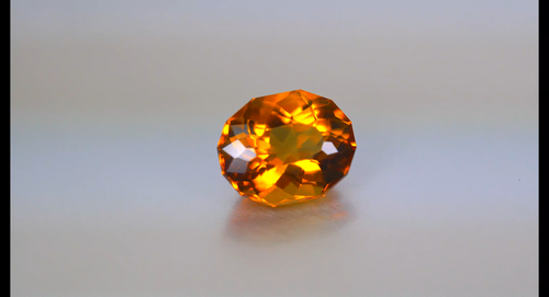 Top 4,60 Ct Spettacolare Raro 100% Naturale Madeira Arancio Citrino dal Brasile - Video 1 di 1