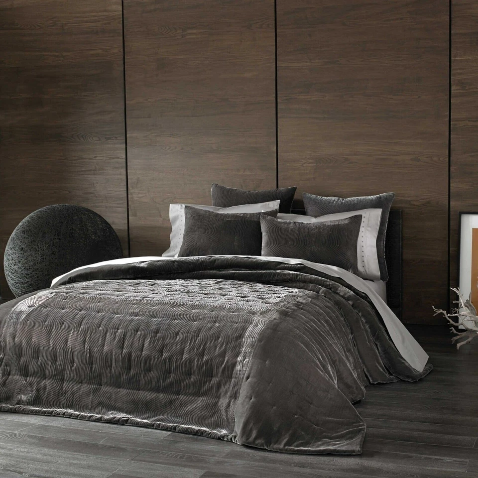 NWT Kevin OBrien®FULL/QUEEN STUDI0 TALLULAH COLLECTCirrus Pewter Velvet Coverlet - Image 3 of 4