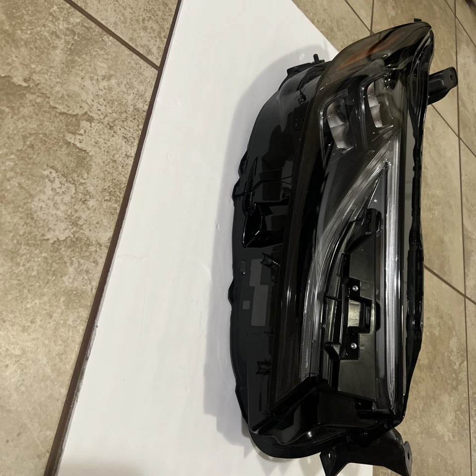 Faro LED proyector doble pasajero negro Toyota Camry XSE 2025 OEM 2271 Foto 3 de 4