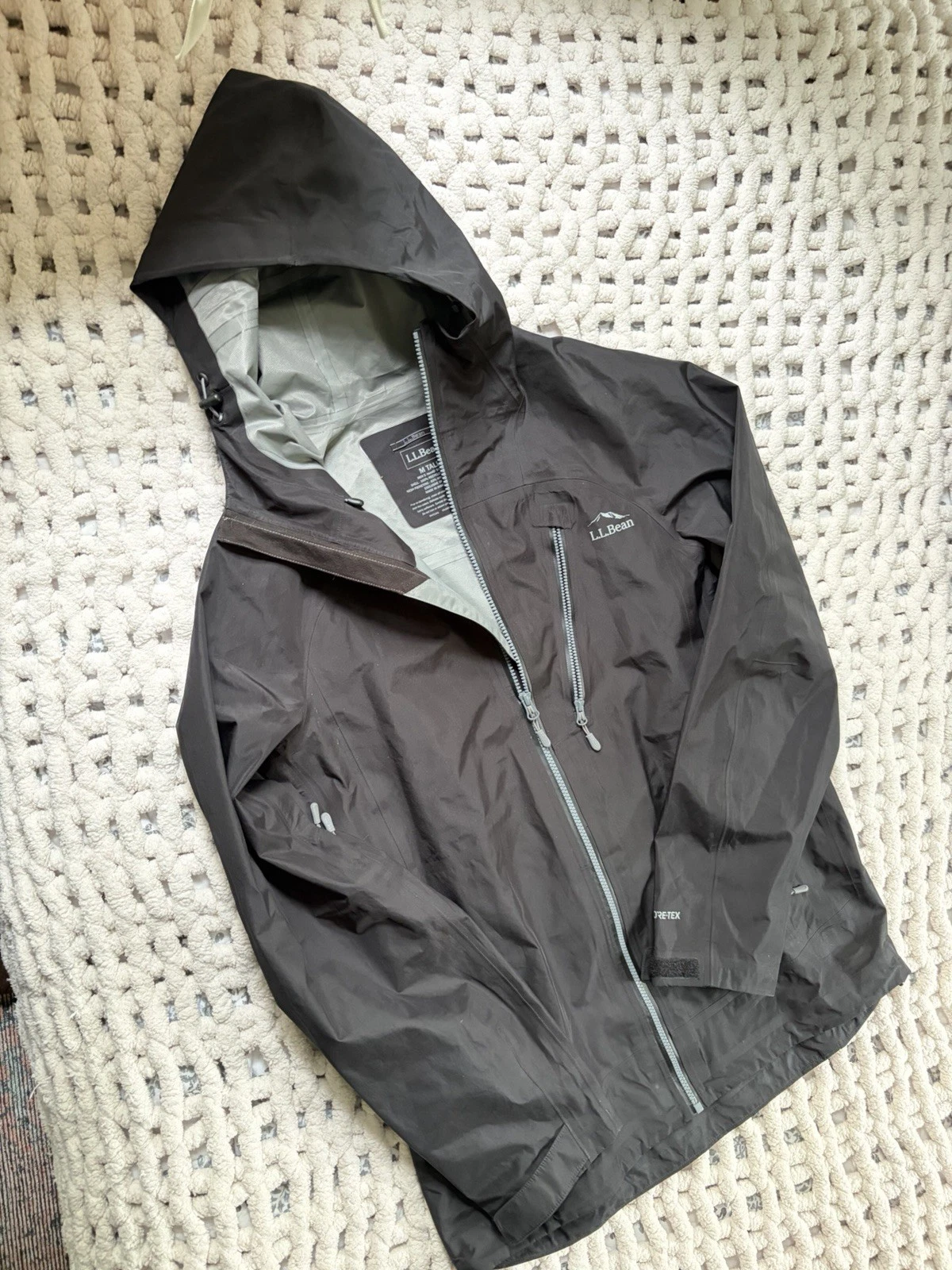 L.L.Bean GoreTex Men's Waterproof Hooded Shell Full Zip Black Size M Tall