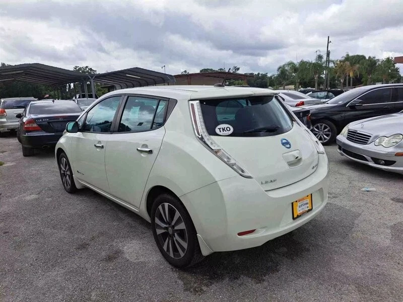 Nissan LEAF S-30 2016 - Imagem 2 de 4