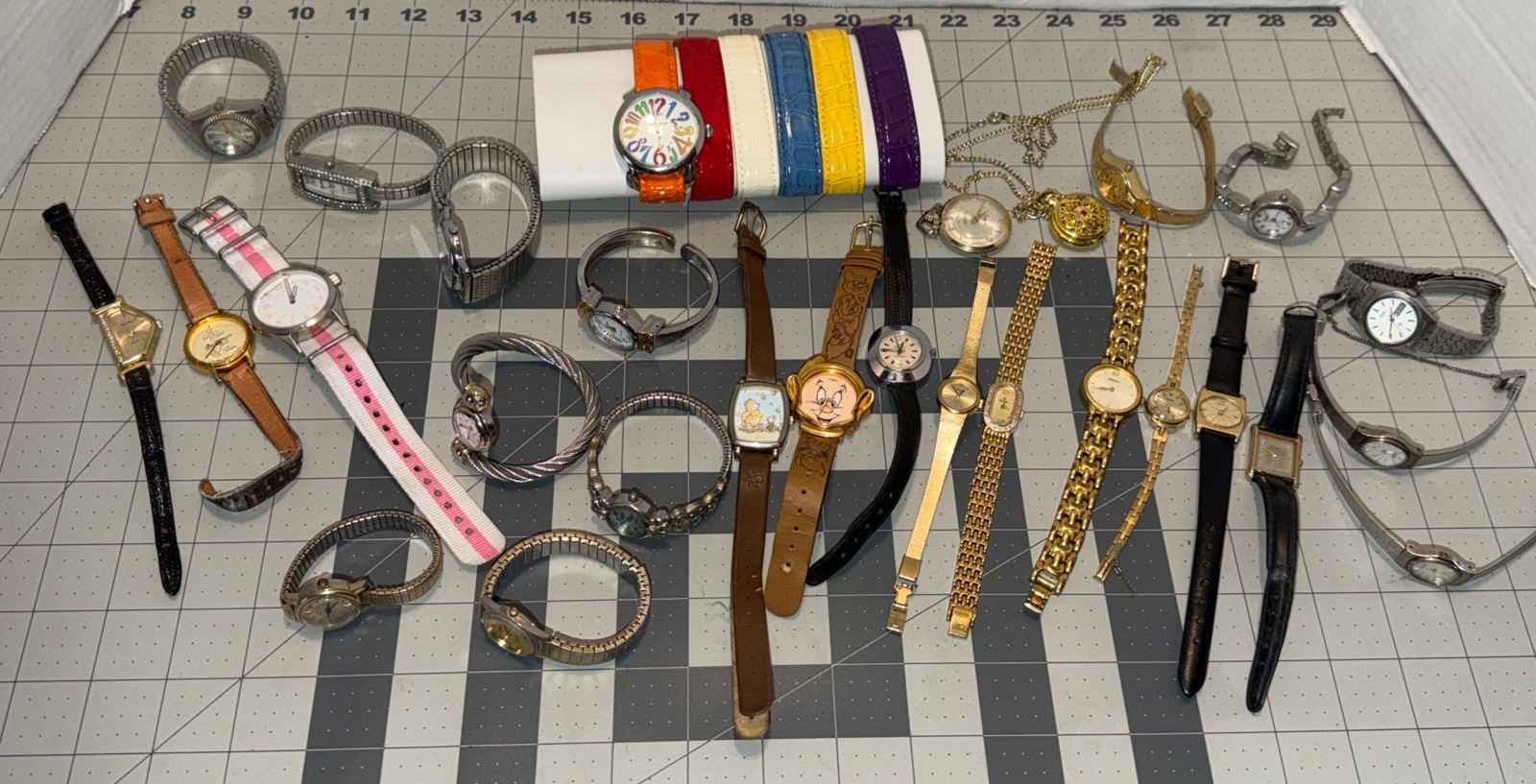 Bulova, Watches: for Vintage 28 Parts/Repair Seiko, of Lot Pulsar Timex, Ladies - vintagewatches.pk