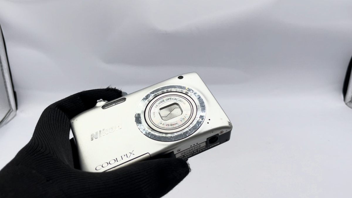 Nikon COOLPIX A100 Compact Digital Camera silver 3619 | eBay