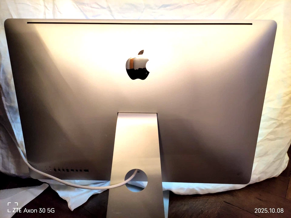 Apple iMac 27 Zoll Computer u. Bildschirm in einem, Baujahr 2015 defekt