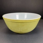 Vintage Pyrex 403 Green Primary Colors Mixing Bowl 2.5 Qt Ovenware USA MCM Bowl