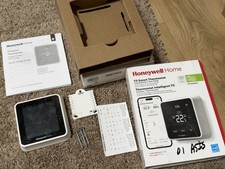 Honeywell Home T5 Smart Thermostat - RTH8800WF ASIS READ DESCRIPTION!