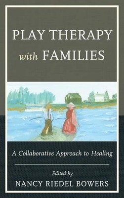 Evangeline Munns Play Therapy with Families (Taschenbuch)