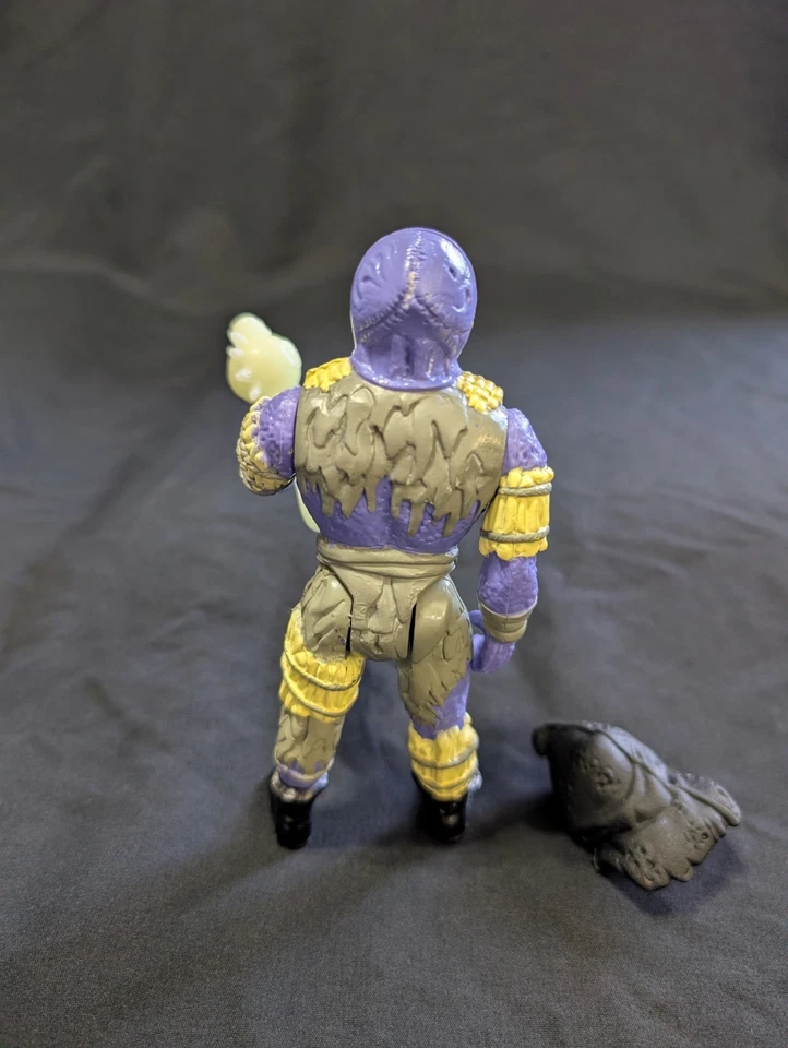 Calavera Tonka Super Naturals de colección líder malvado completa excepto escudo excelente  Foto 3 de 4